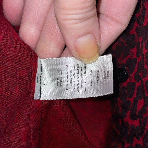 Size 6 Talbots Top. MUST BE BUNDLED - Picture 4 of 9